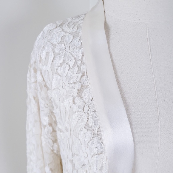 Vintage Lace Robe Bell Sleeve Long belted peignoir satin angel kimono duster - Picture 9 of 17